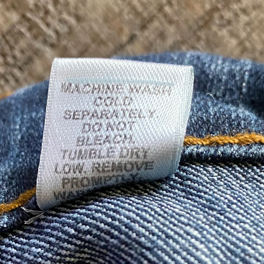 👖 Women’s Capri Blue Denim Jeans Rolled Hem Cato Brand size 10 - Picture 4 of 6